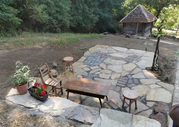 Etno Selo Dedovina גורני מילנובץ