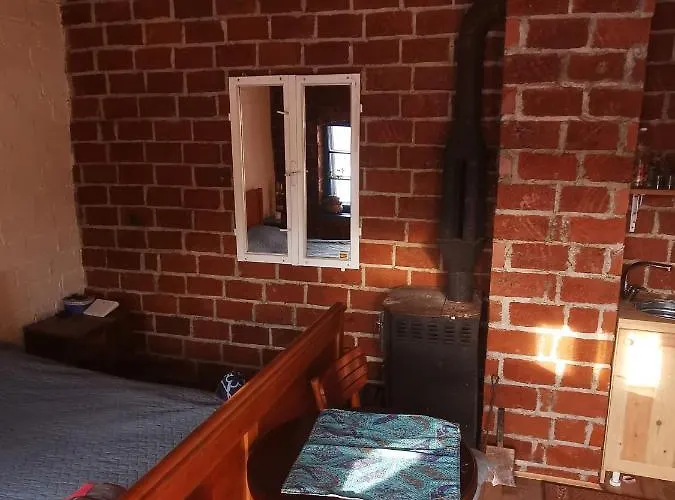 Etno Selo Dedovina בית נופש *