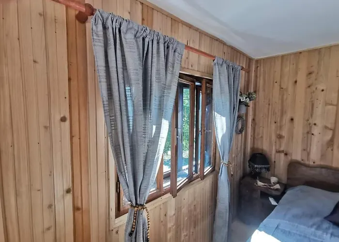 Etno Selo Dedovina גורני מילנובץ