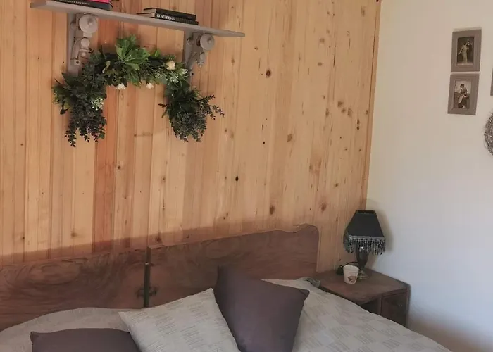 Etno Selo Dedovina בית נופש