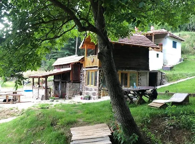 בית נופש Etno Selo Dedovina